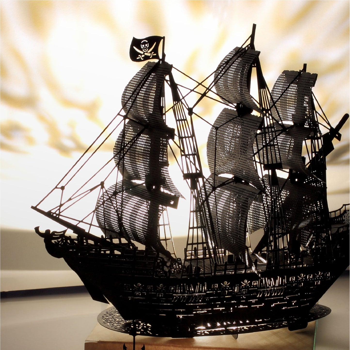 Pirate ship - Black Edition - POSTalk Light Model (LM-41)