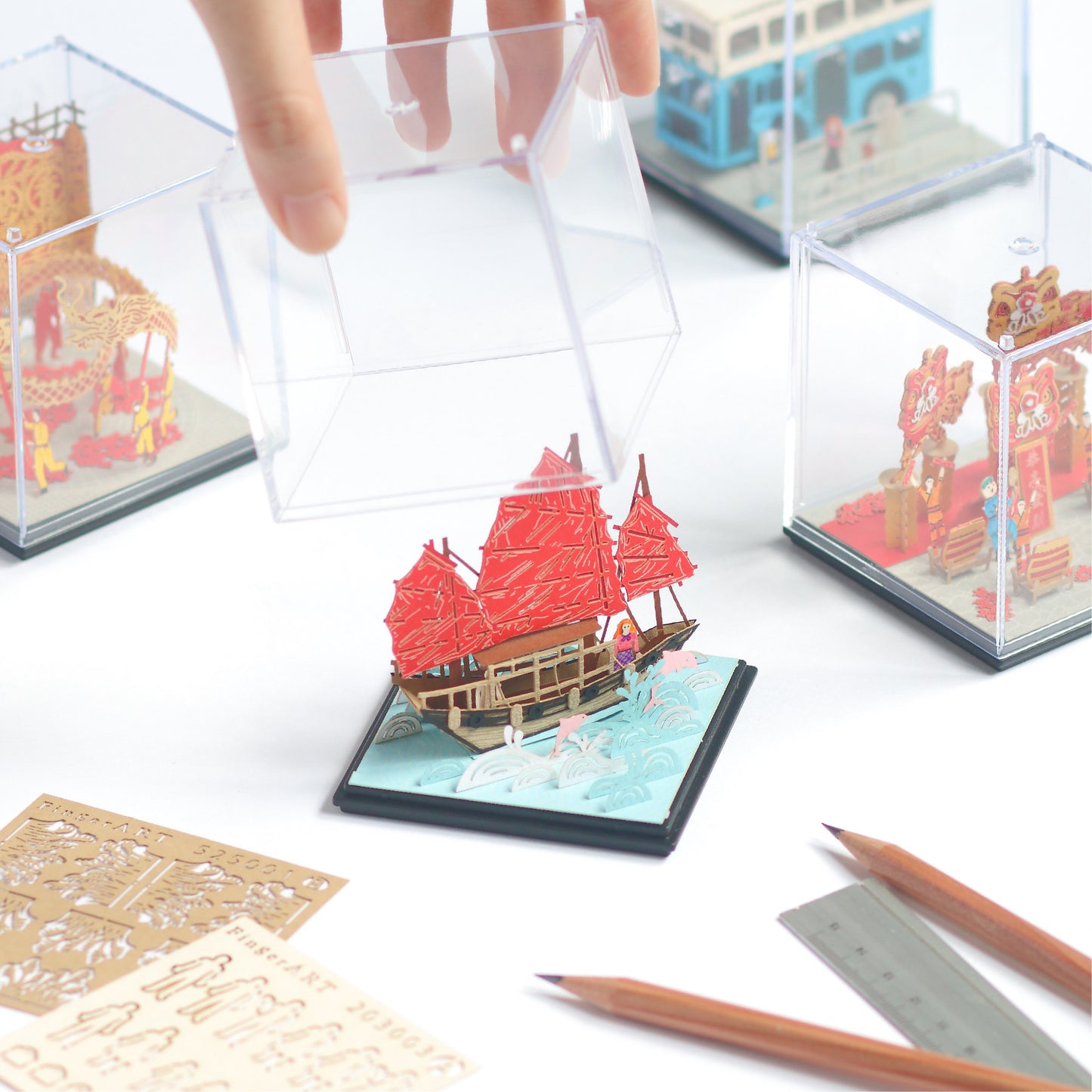Hong Kong Junk - FingerART Paper Miniature Model (HK-641)