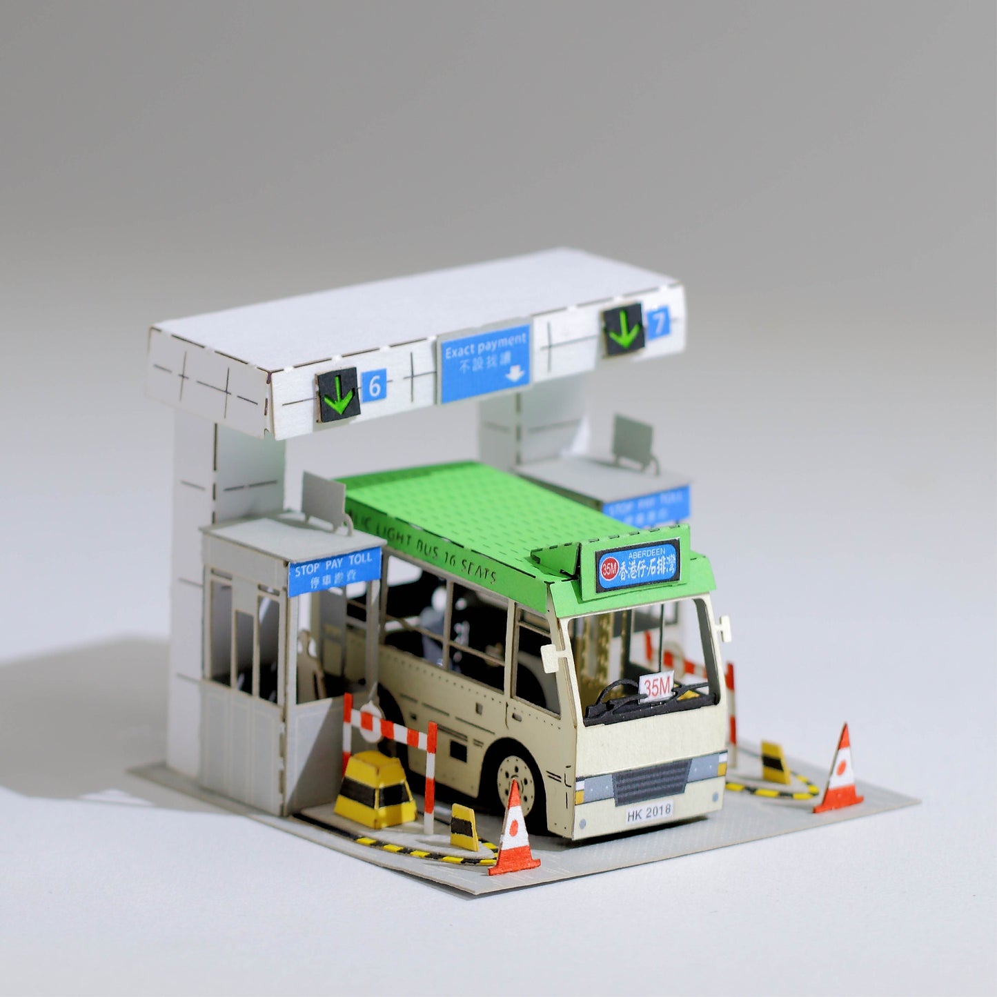 Green Minibus - FingerART Paper Miniature Model (HK-5811)