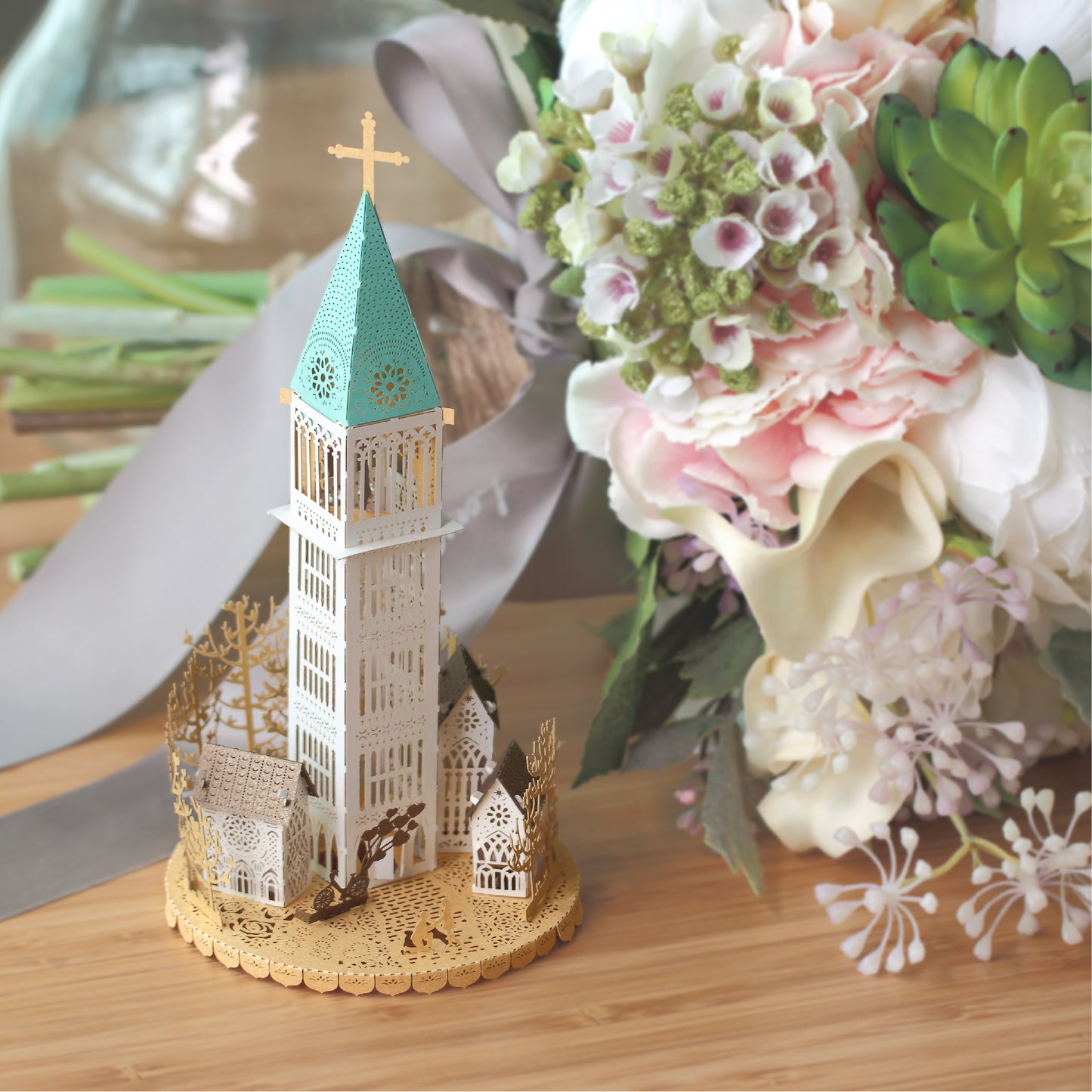 Chapel - Couple in Love Series - POSTalk Light Model (LM-48)