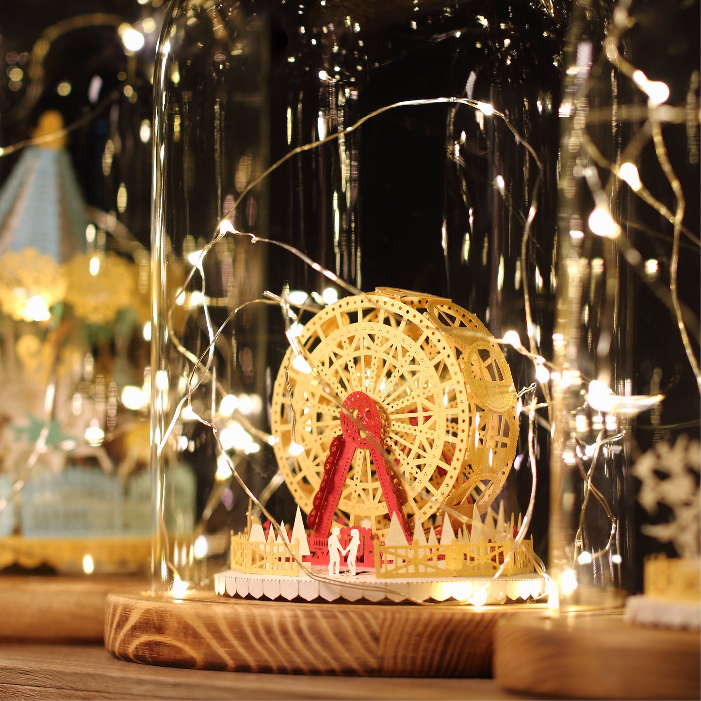 Ferris Wheel - Couple in Love Series - POSTalk Light Model (LM-47)