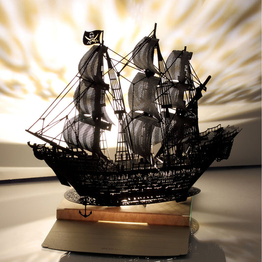 Pirate ship - Black Edition  - POSTalk Light Model (LM-41)